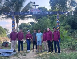 Suarakan Aspirasi Warga Terisolasi, Komisi II DPRD Berau Bawa Bantuan Hingga ke Hulu Segah