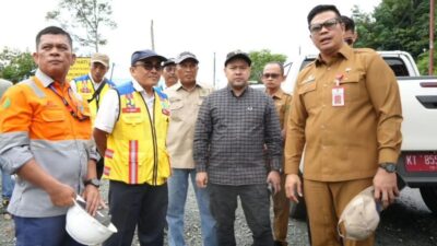 Tinjau Lokasi Longsor di KM 28 Batuah, Dinas ESDM dan DPRD Kaltim Dorong Audit Teknis dan Relokasi Permanen