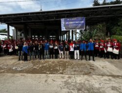 Renovasi Musholla dan Pengabdian untuk Masyarakat Jadi Rangkaian KKM Mahasiswa Fakultas Teknik Untag Samarinda