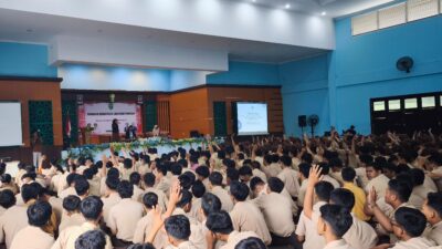 Kesbangpol Kaltim Dorong Pelajar Madrasah Menjadi Pemilih Cerdas dan Beretika