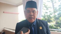 Semrawutnya Parkir di Pelabuhan Tanjung Batu, Minta Penataan Segera