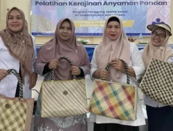 Dorong Anyaman Pandan Jadi Produk Bernilai Ekonomi