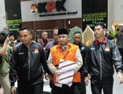 Tahan Eks Menteri Agama, Gus Yaqut, Kantor KPK Digeruduk Anggota Banser